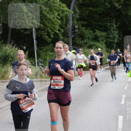 14.06.2026 - REWE Women's Run Jannik Wohlers http://msf.ph/oto/9817062 14.06.2026 10:55:05 Laufen 5409, 51, 5233 meine-sportfotos.de
