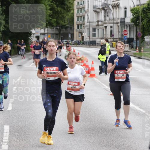 14.06.2026 - REWE Women's Run Jannik Wohlers http://msf.ph/oto/9817078 14.06.2026 10:55:10 Laufen 5569, 7, 5560, 157, 6020, 7, 5821, 7, 5526, 7, 1 meine-sportfotos.de