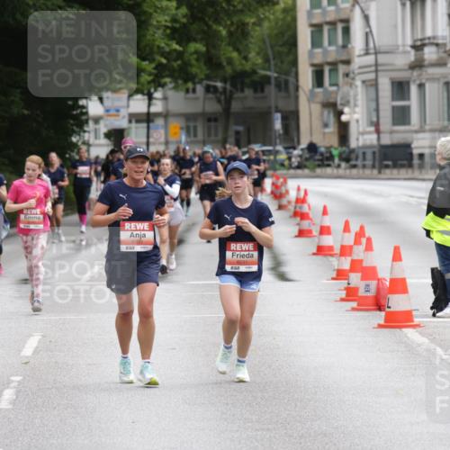 14.06.2026 - REWE Women's Run Jannik Wohlers http://msf.ph/oto/9817096 14.06.2026 10:55:14 Laufen 6030, 7, 6031, 57 meine-sportfotos.de