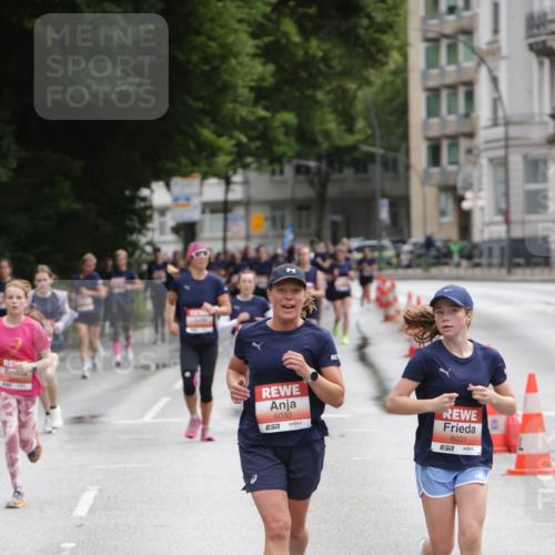 14.06.2026 - REWE Women's Run Jannik Wohlers http://msf.ph/oto/9817104 14.06.2026 10:55:16 Laufen 6030, 57, 6031, 7 meine-sportfotos.de