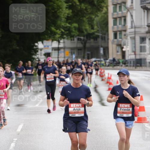 14.06.2026 - REWE Women's Run Jannik Wohlers http://msf.ph/oto/9817107 14.06.2026 10:55:16 Laufen 6030, 7, 6031 meine-sportfotos.de