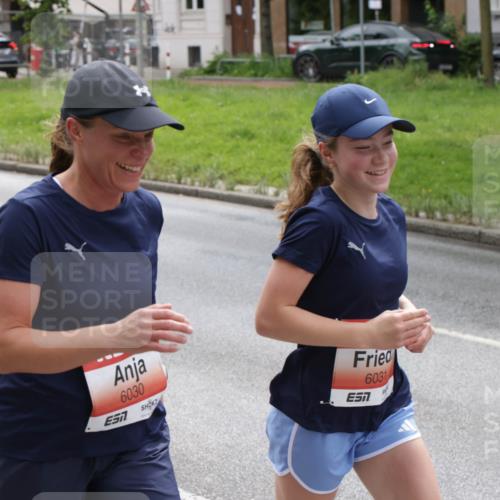 14.06.2026 - REWE Women's Run Jannik Wohlers http://msf.ph/oto/9817124 14.06.2026 10:55:21 Laufen 6030, 6031 meine-sportfotos.de
