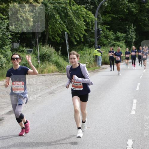 14.06.2026 - REWE Women's Run Jannik Wohlers http://msf.ph/oto/9817142 14.06.2026 10:55:27 Laufen 6035, 557, 6034 meine-sportfotos.de