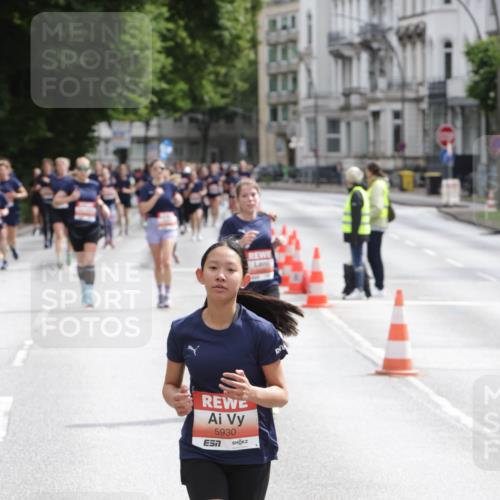 14.06.2026 - REWE Women's Run Jannik Wohlers http://msf.ph/oto/9817172 14.06.2026 10:55:34 Laufen 5930 meine-sportfotos.de