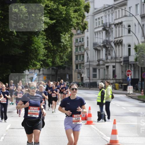 14.06.2026 - REWE Women's Run Jannik Wohlers http://msf.ph/oto/9817194 14.06.2026 10:55:39 Laufen 5322, 57, 5403 meine-sportfotos.de