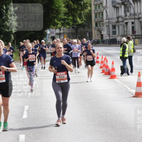 14.06.2026 - REWE Women's Run Jannik Wohlers http://msf.ph/oto/9817215 14.06.2026 10:55:44 Laufen 5929, 57, 5286, 657 meine-sportfotos.de