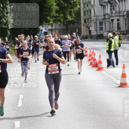 14.06.2026 - REWE Women's Run Jannik Wohlers http://msf.ph/oto/9817217 14.06.2026 10:55:44 Laufen 5929, 57, 5286, 7 meine-sportfotos.de