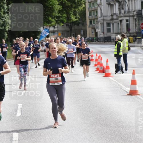 14.06.2026 - REWE Women's Run Jannik Wohlers http://msf.ph/oto/9817219 14.06.2026 10:55:44 Laufen 5929, 57, 5286, 7 meine-sportfotos.de