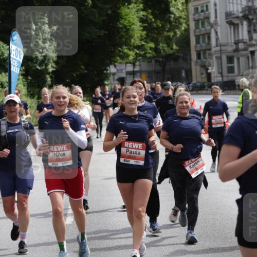 14.06.2026 - REWE Women's Run Jannik Wohlers http://msf.ph/oto/9817252 14.06.2026 10:55:54 Laufen 5, 00, 5004, 57, 5002, 57, 5003 meine-sportfotos.de