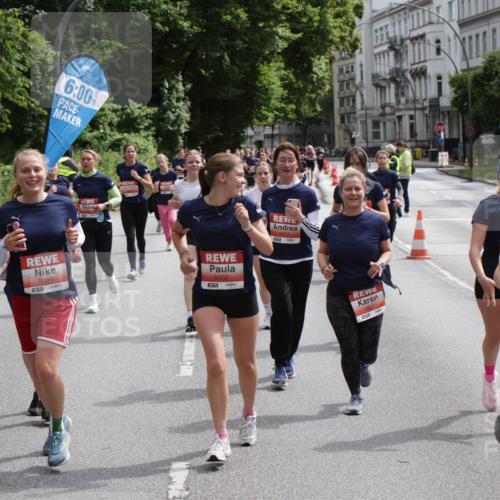 14.06.2026 - REWE Women's Run Jannik Wohlers http://msf.ph/oto/9817262 14.06.2026 10:55:56 Laufen 6, 00, 5004, 57, 5002, 7, 1, 5003, 5928 meine-sportfotos.de