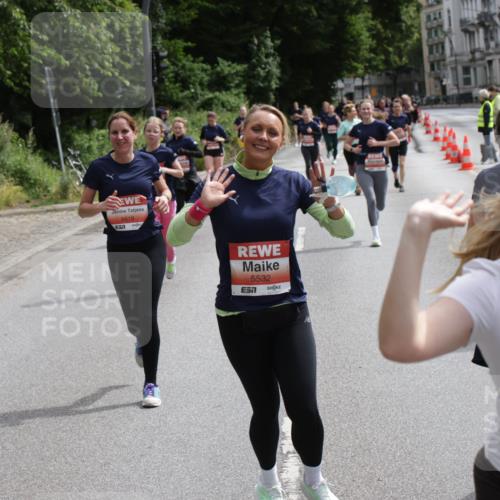 14.06.2026 - REWE Women's Run Jannik Wohlers http://msf.ph/oto/9817287 14.06.2026 10:56:00 Laufen 5618, 571, 5532, 5547, 7 meine-sportfotos.de