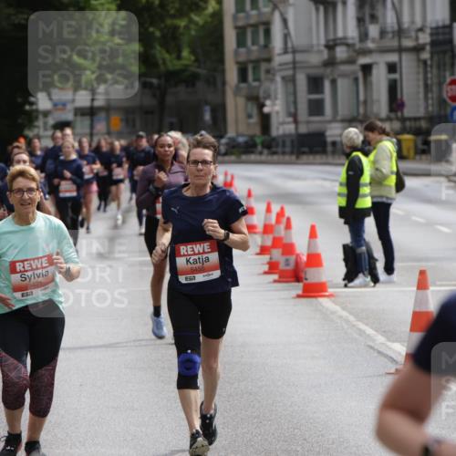 14.06.2026 - REWE Women's Run Jannik Wohlers http://msf.ph/oto/9817307 14.06.2026 10:56:03 Laufen 6008, 5421, 5455, 657 meine-sportfotos.de