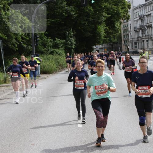 14.06.2026 - REWE Women's Run Jannik Wohlers http://msf.ph/oto/9817326 14.06.2026 10:56:06 Laufen 5421, 7, 5455, 1 meine-sportfotos.de