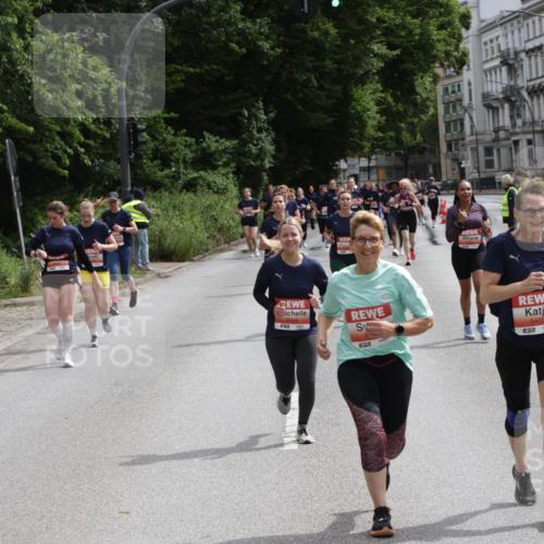14.06.2026 - REWE Women's Run Jannik Wohlers http://msf.ph/oto/9817329 14.06.2026 10:56:06 Laufen 5455, 1 meine-sportfotos.de