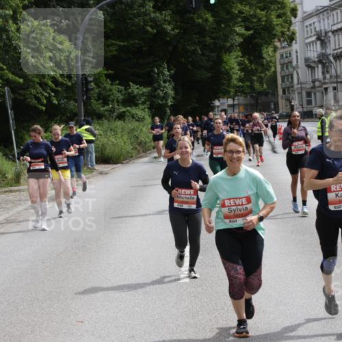 14.06.2026 - REWE Women's Run Jannik Wohlers http://msf.ph/oto/9817330 14.06.2026 10:56:06 Laufen 5421, 7, 5455, 57, 1 meine-sportfotos.de