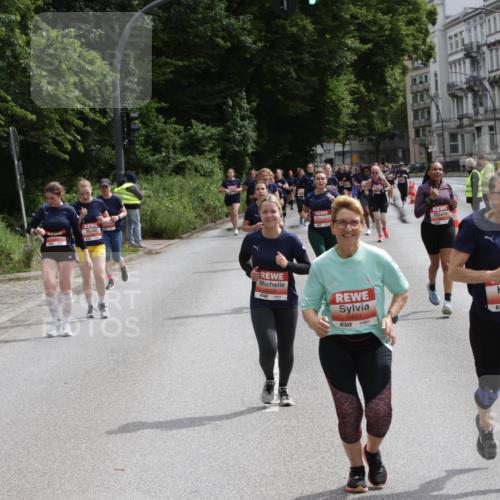 14.06.2026 - REWE Women's Run Jannik Wohlers http://msf.ph/oto/9817331 14.06.2026 10:56:06 Laufen 5421, 657, 5455, 1 meine-sportfotos.de