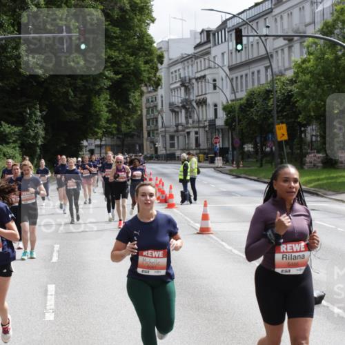 14.06.2026 - REWE Women's Run Jannik Wohlers http://msf.ph/oto/9817339 14.06.2026 10:56:10 Laufen 01, 7, 6061, 5486, 57 meine-sportfotos.de