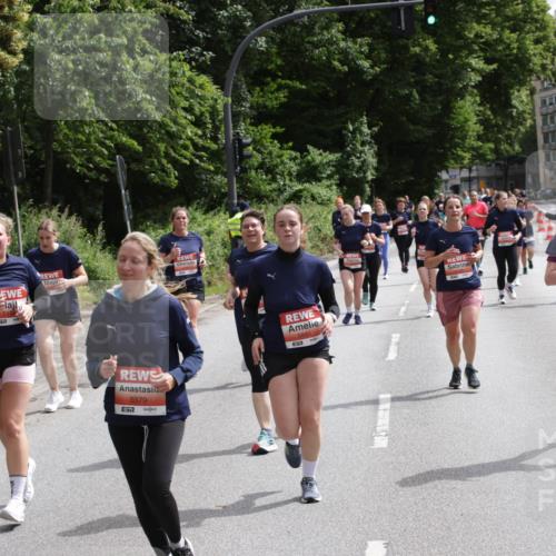 14.06.2026 - REWE Women's Run Jannik Wohlers http://msf.ph/oto/9817368 14.06.2026 10:56:18 Laufen 7, 5579, 57, 7, 5481 meine-sportfotos.de