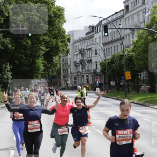 14.06.2026 - REWE Women's Run Jannik Wohlers http://msf.ph/oto/9817411 14.06.2026 10:56:25 Laufen 5648, 5307, 57, 01 meine-sportfotos.de