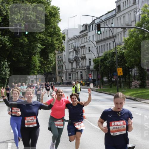 14.06.2026 - REWE Women's Run Jannik Wohlers http://msf.ph/oto/9817412 14.06.2026 10:56:25 Laufen 5648, 5307, 1 meine-sportfotos.de