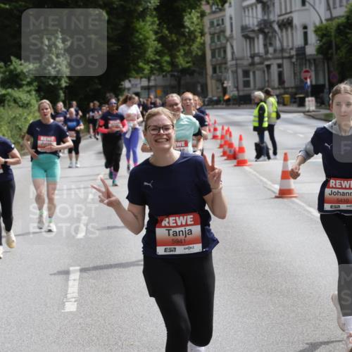 14.06.2026 - REWE Women's Run Jannik Wohlers http://msf.ph/oto/9817463 14.06.2026 10:56:34 Laufen 5941, 5410, 01 meine-sportfotos.de