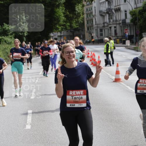 14.06.2026 - REWE Women's Run Jannik Wohlers http://msf.ph/oto/9817465 14.06.2026 10:56:34 Laufen 5941, 7, 5410, 1 meine-sportfotos.de