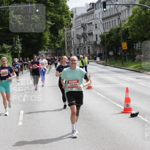14.06.2026 - REWE Women's Run Jannik Wohlers http://msf.ph/oto/9817471 14.06.2026 10:56:36 Laufen 5141, 5029, 57, 01 meine-sportfotos.de