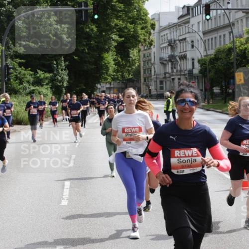 14.06.2026 - REWE Women's Run Jannik Wohlers http://msf.ph/oto/9817491 14.06.2026 10:56:42 Laufen 569, 5194, 7, 01, 5907 meine-sportfotos.de