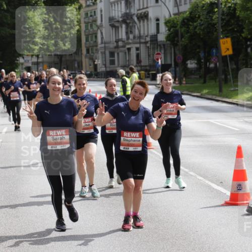 14.06.2026 - REWE Women's Run Jannik Wohlers http://msf.ph/oto/9817515 14.06.2026 10:56:51 Laufen 1, 5720, 7, 5053, 5721, 57, 01 meine-sportfotos.de