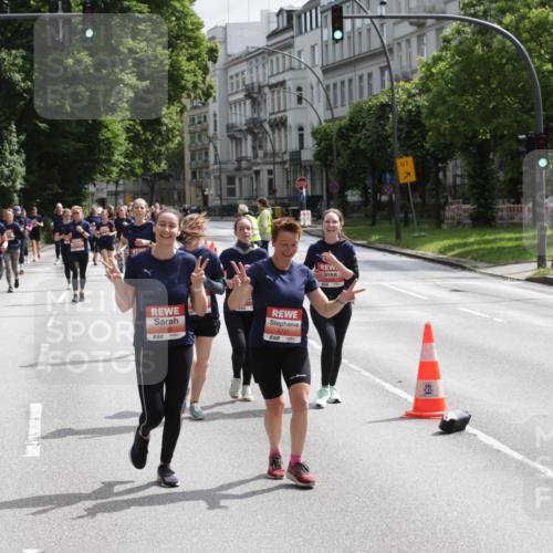 14.06.2026 - REWE Women's Run Jannik Wohlers http://msf.ph/oto/9817517 14.06.2026 10:56:51 Laufen 5720, 7, 5721, 01 meine-sportfotos.de