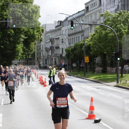 14.06.2026 - REWE Women's Run Jannik Wohlers http://msf.ph/oto/9817529 14.06.2026 10:56:55 Laufen 5656, 57, 1 meine-sportfotos.de