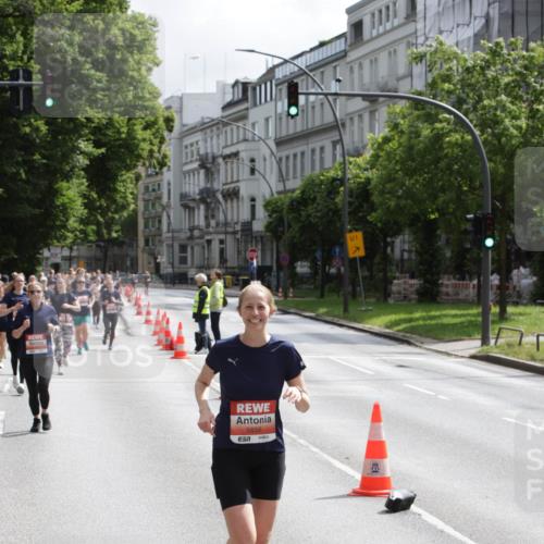 14.06.2026 - REWE Women's Run Jannik Wohlers http://msf.ph/oto/9817530 14.06.2026 10:56:55 Laufen 5656, 7, 01 meine-sportfotos.de
