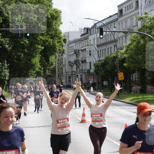 14.06.2026 - REWE Women's Run Jannik Wohlers http://msf.ph/oto/9817595 14.06.2026 10:57:10 Laufen 5309, 7, 5170, 7, 01, 5586, 7 meine-sportfotos.de