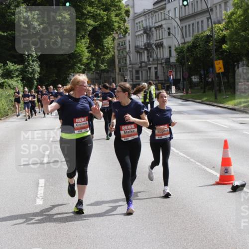 14.06.2026 - REWE Women's Run Jannik Wohlers http://msf.ph/oto/9817638 14.06.2026 10:57:16 Laufen 5935, 7, 1 meine-sportfotos.de