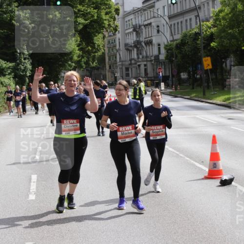 14.06.2026 - REWE Women's Run Jannik Wohlers http://msf.ph/oto/9817642 14.06.2026 10:57:17 Laufen 5935, 7, 5659, 01, 7 meine-sportfotos.de