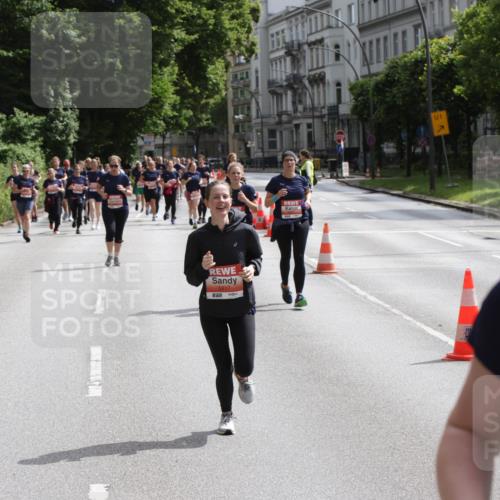 14.06.2026 - REWE Women's Run Jannik Wohlers http://msf.ph/oto/9817655 14.06.2026 10:57:19 Laufen 5917, 7, 1 meine-sportfotos.de