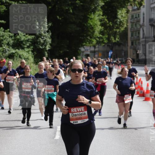 14.06.2026 - REWE Women's Run Jannik Wohlers http://msf.ph/oto/9817684 14.06.2026 10:57:25 Laufen 5243 meine-sportfotos.de