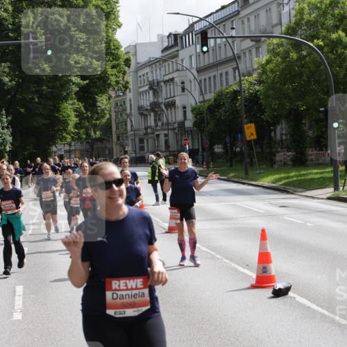 14.06.2026 - REWE Women's Run Jannik Wohlers http://msf.ph/oto/9817688 14.06.2026 10:57:27 Laufen 5243, 57, 1 meine-sportfotos.de