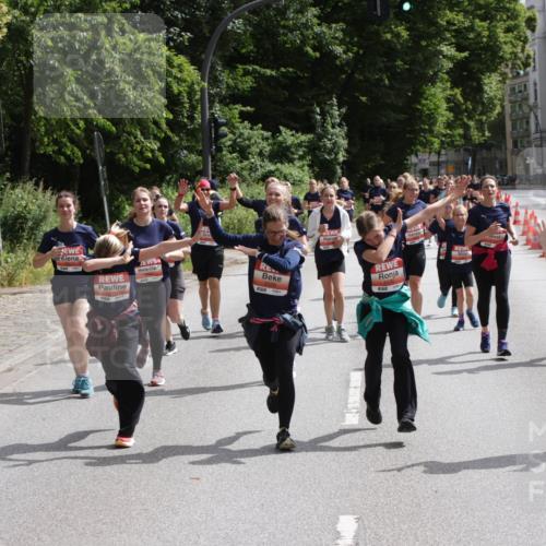 14.06.2026 - REWE Women's Run Jannik Wohlers http://msf.ph/oto/9817692 14.06.2026 10:57:28 Laufen 5310 meine-sportfotos.de