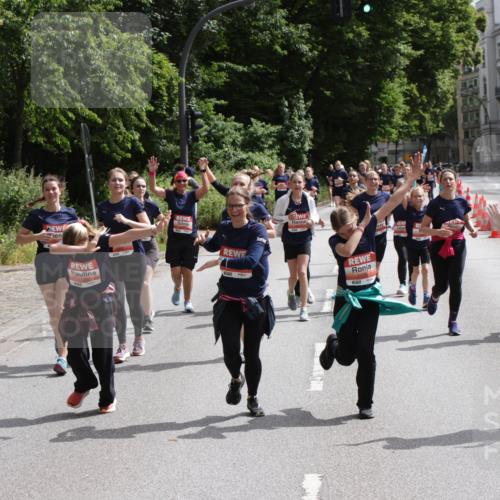 14.06.2026 - REWE Women's Run Jannik Wohlers http://msf.ph/oto/9817695 14.06.2026 10:57:28 Laufen 5449, 5310 meine-sportfotos.de