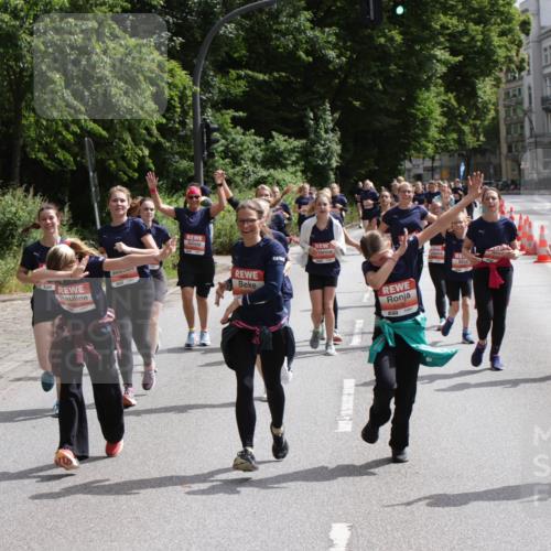 14.06.2026 - REWE Women's Run Jannik Wohlers http://msf.ph/oto/9817697 14.06.2026 10:57:29 Laufen 57, 5310, 651 meine-sportfotos.de