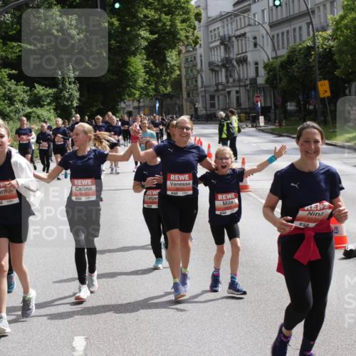 14.06.2026 - REWE Women's Run Jannik Wohlers http://msf.ph/oto/9817709 14.06.2026 10:57:31 Laufen 5077, 5610, 5, 1, 5133 meine-sportfotos.de