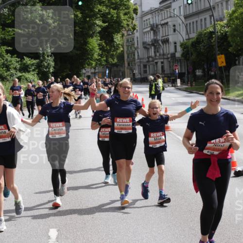 14.06.2026 - REWE Women's Run Jannik Wohlers http://msf.ph/oto/9817710 14.06.2026 10:57:31 Laufen 5077, 51, 5607, 5610, 01, 7, 5133 meine-sportfotos.de