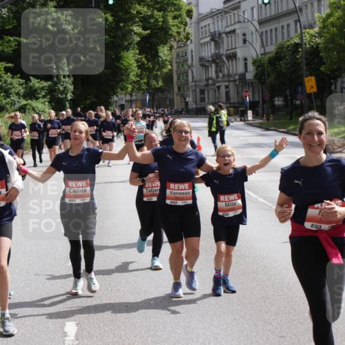 14.06.2026 - REWE Women's Run Jannik Wohlers http://msf.ph/oto/9817714 14.06.2026 10:57:32 Laufen 5077, 7, 01, 5607, 7, 5610, 5609, 5133 meine-sportfotos.de