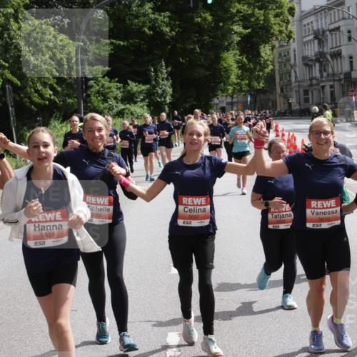 14.06.2026 - REWE Women's Run Jannik Wohlers http://msf.ph/oto/9817721 14.06.2026 10:57:32 Laufen 5161, 657, 5027, 5077, 5608, 5607, 7, 5685, 5610, 5609, 57, 01 meine-sportfotos.de