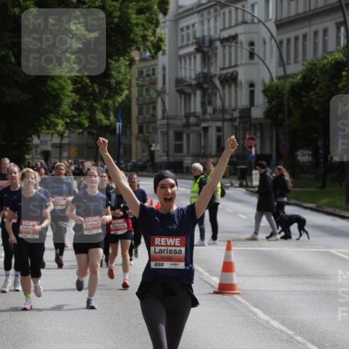 14.06.2026 - REWE Women's Run Jannik Wohlers http://msf.ph/oto/9817763 14.06.2026 10:57:45 Laufen 6006 meine-sportfotos.de
