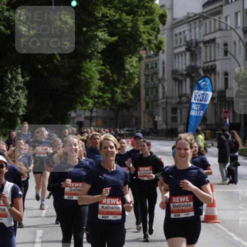 14.06.2026 - REWE Women's Run Jannik Wohlers http://msf.ph/oto/9817781 14.06.2026 10:57:48 Laufen 6, 30, 6293, 5783, 5784 meine-sportfotos.de