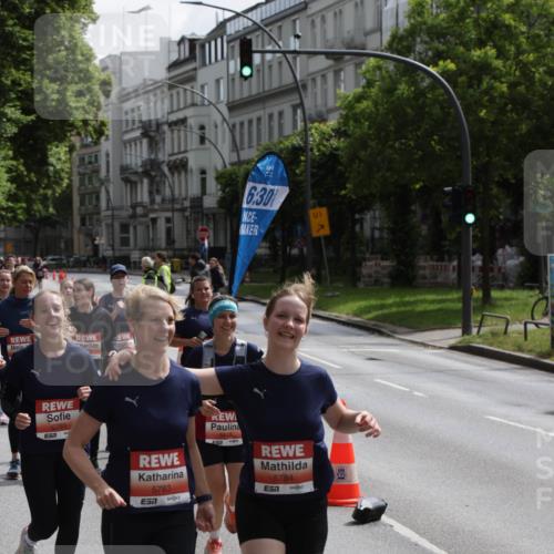 14.06.2026 - REWE Women's Run Jannik Wohlers http://msf.ph/oto/9817790 14.06.2026 10:57:50 Laufen 6293, 57, 6, 30, 01, 5783, 7, 5813, 5784 meine-sportfotos.de
