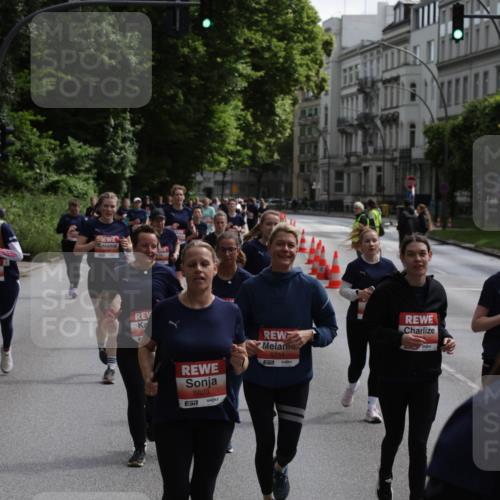 14.06.2026 - REWE Women's Run Jannik Wohlers http://msf.ph/oto/9817799 14.06.2026 10:57:52 Laufen 5623, 7, 7 meine-sportfotos.de