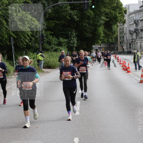 14.06.2026 - REWE Women's Run Jannik Wohlers http://msf.ph/oto/9817832 14.06.2026 10:58:03 Laufen 1 meine-sportfotos.de
